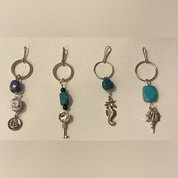 Keychains with crystal gemstones NEW - Picture 3 of 5
